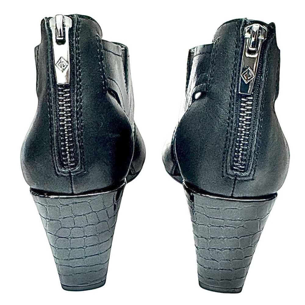Donald J Pliner Women’s Black Leather Wedge Sandals Size 8 Faux Reptile Heel - Picture 4 of 9
